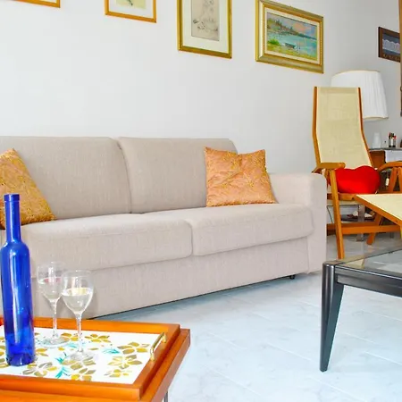Loft With Big Terrace Lake View Апартаменты